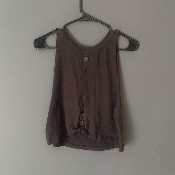 Tank - Picture 2 of 3